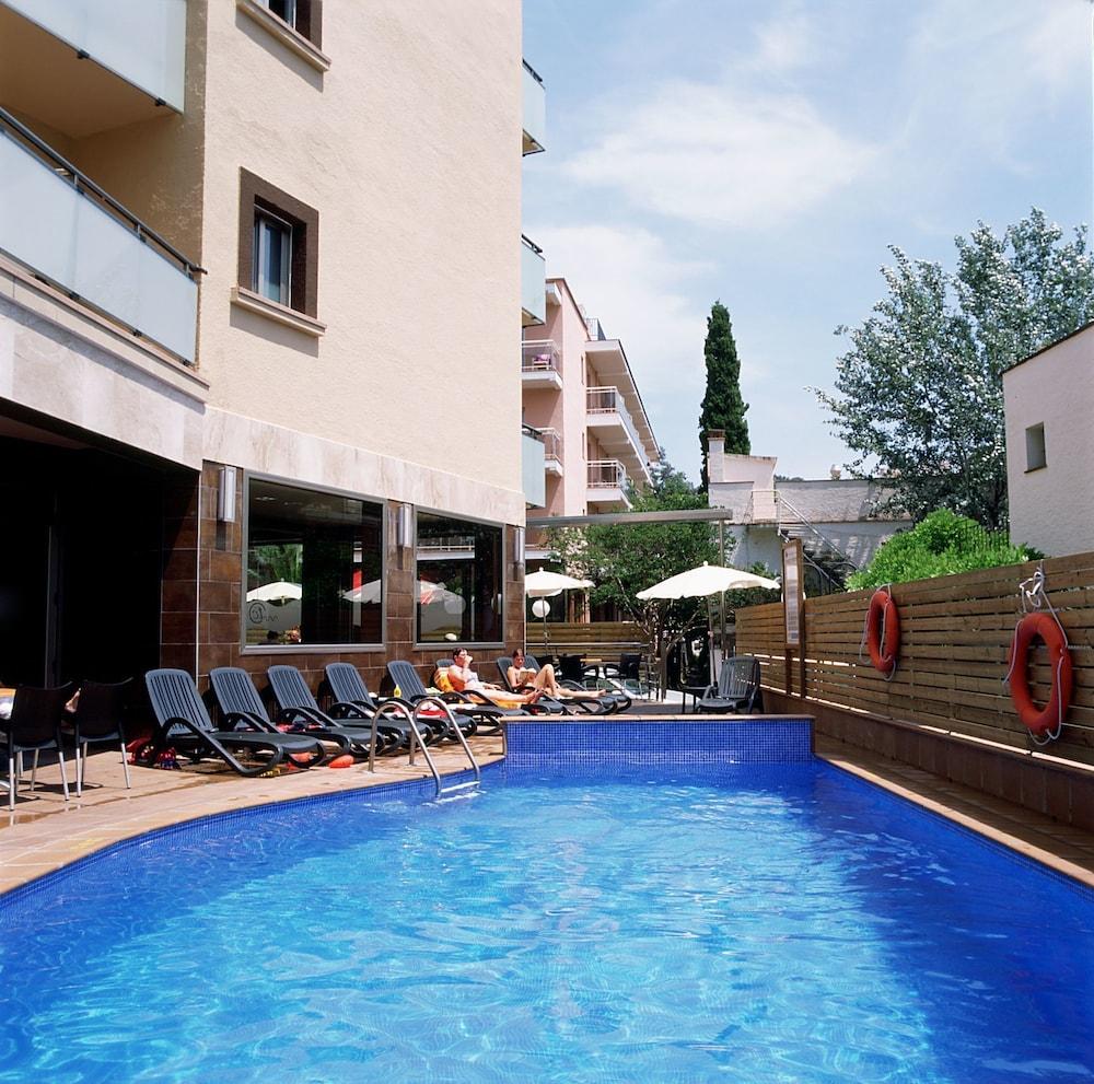 Tossa Beach Center Tossa de Mar Exterior foto